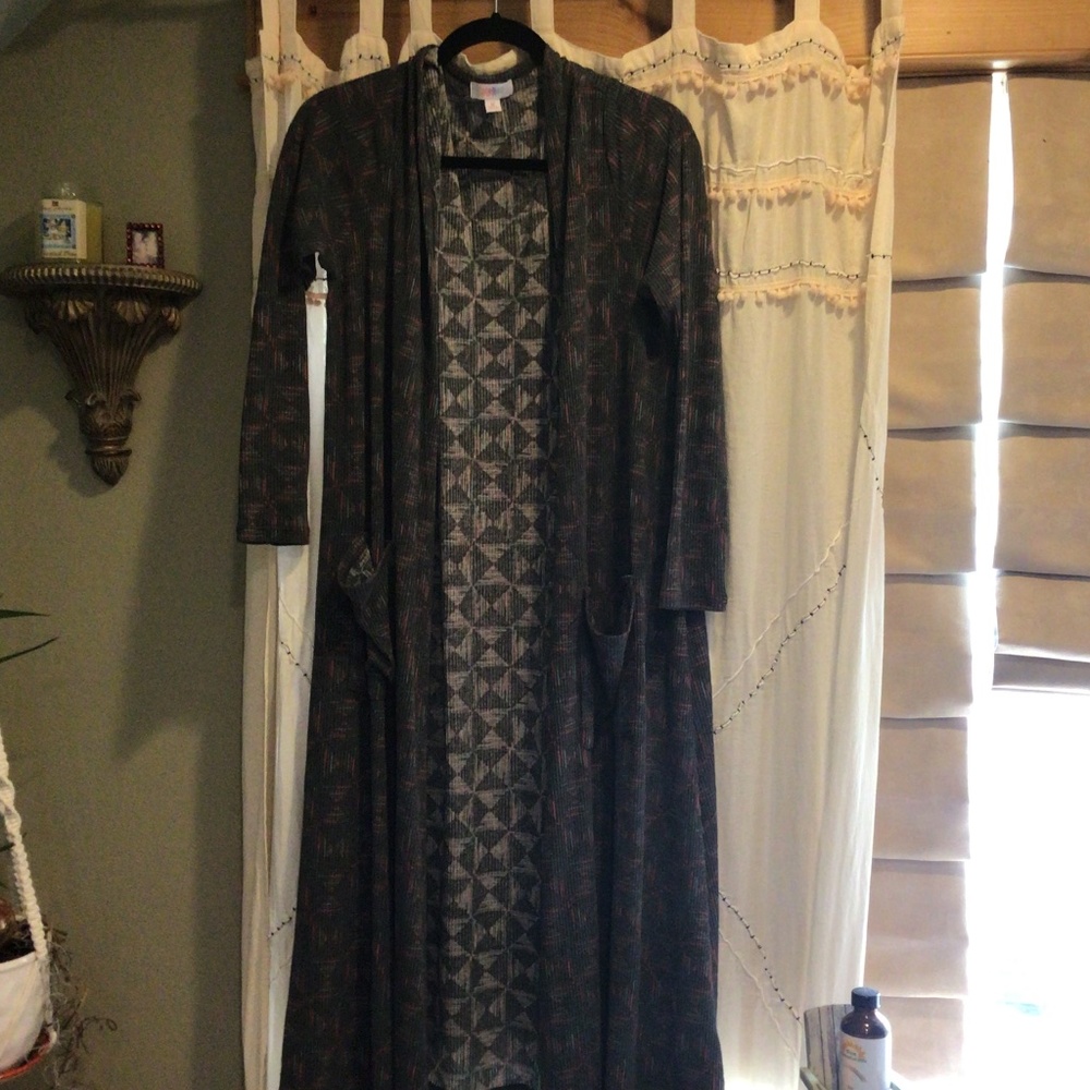 Lularoe Throw - image 1